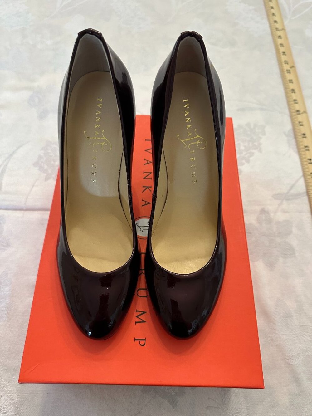 Ivanka Trump 7M Burgundy Patent Leather Pumps Heels NIB
